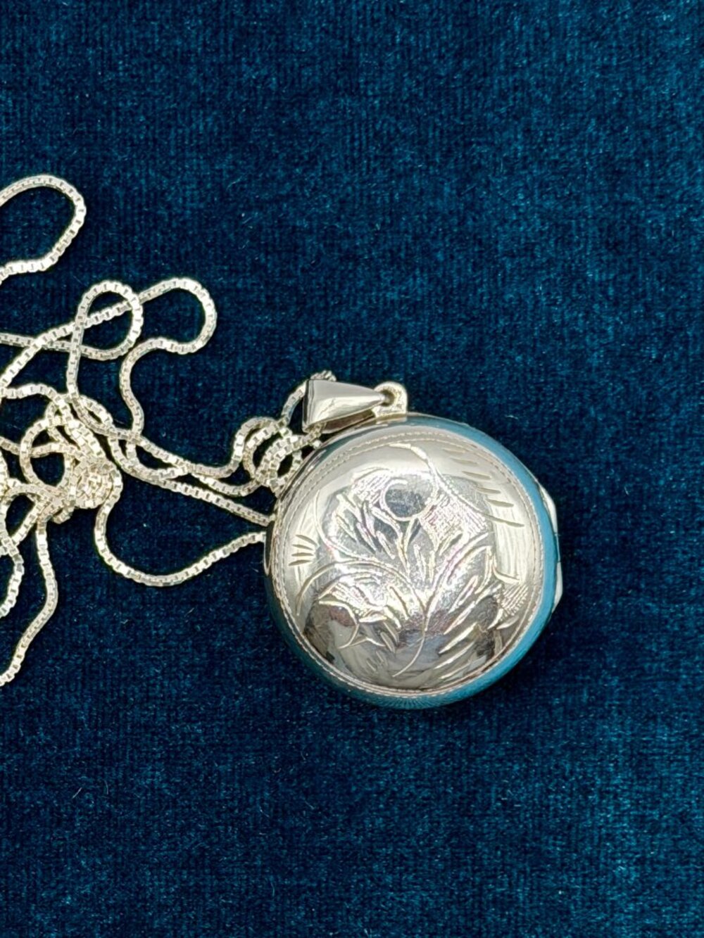 Vintage Sterling Silver Puffed Round Locket Necklace with Etched Thistle Design